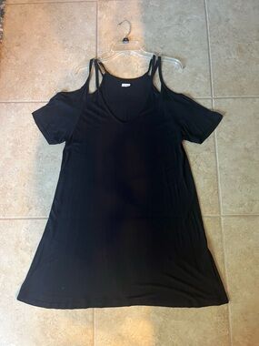 LASCANA Black Cold-Shoulder V-Neck Tunic Top